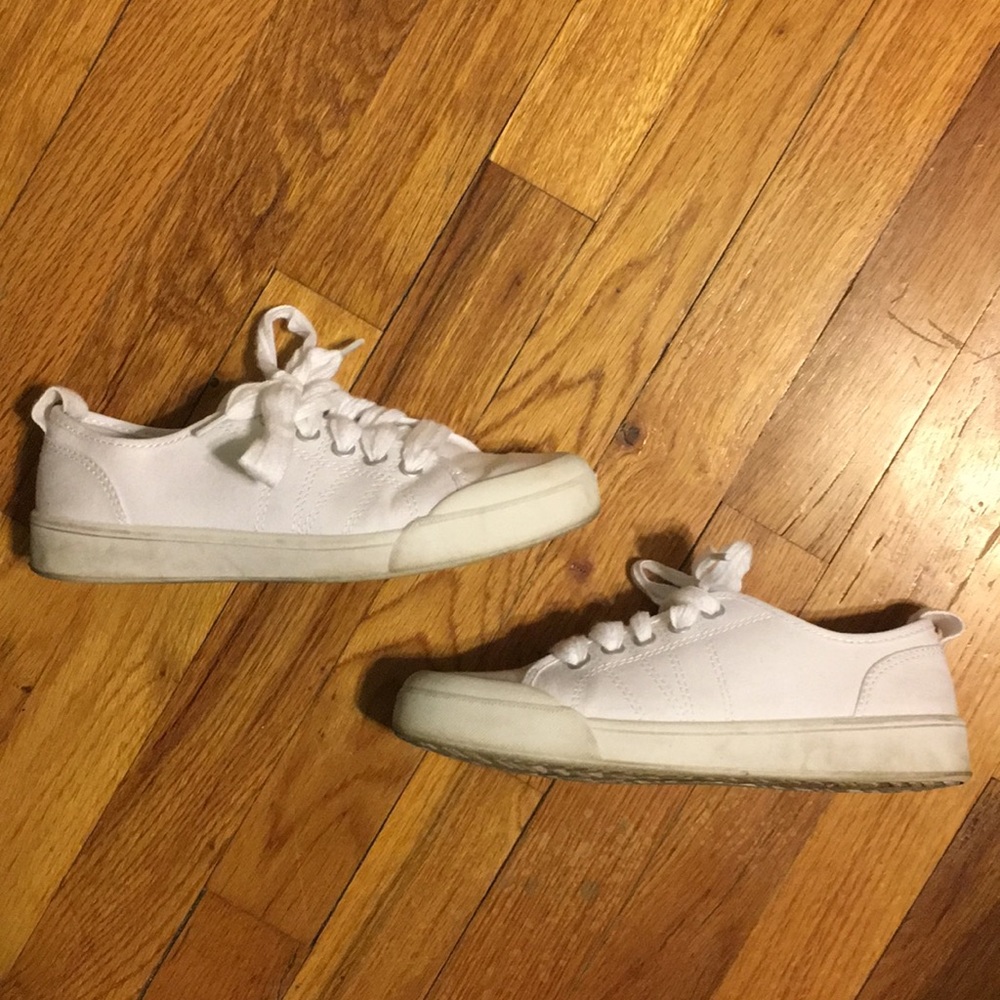 Mad love canvas sneaker